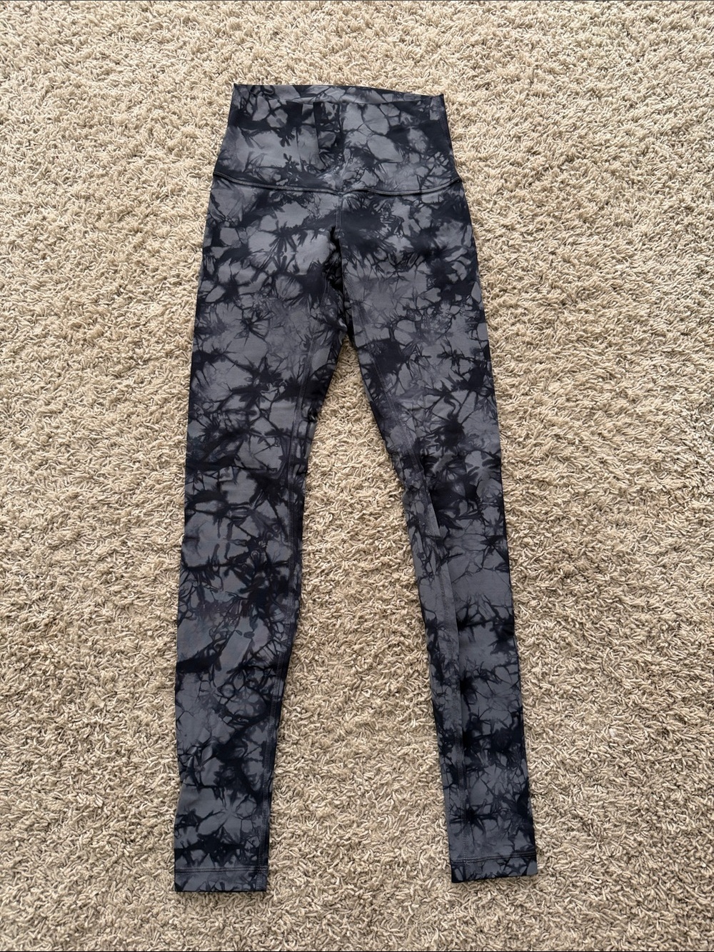 Lululemon High-Waisted Tie-Dye Gray & Black Women’s Leggings